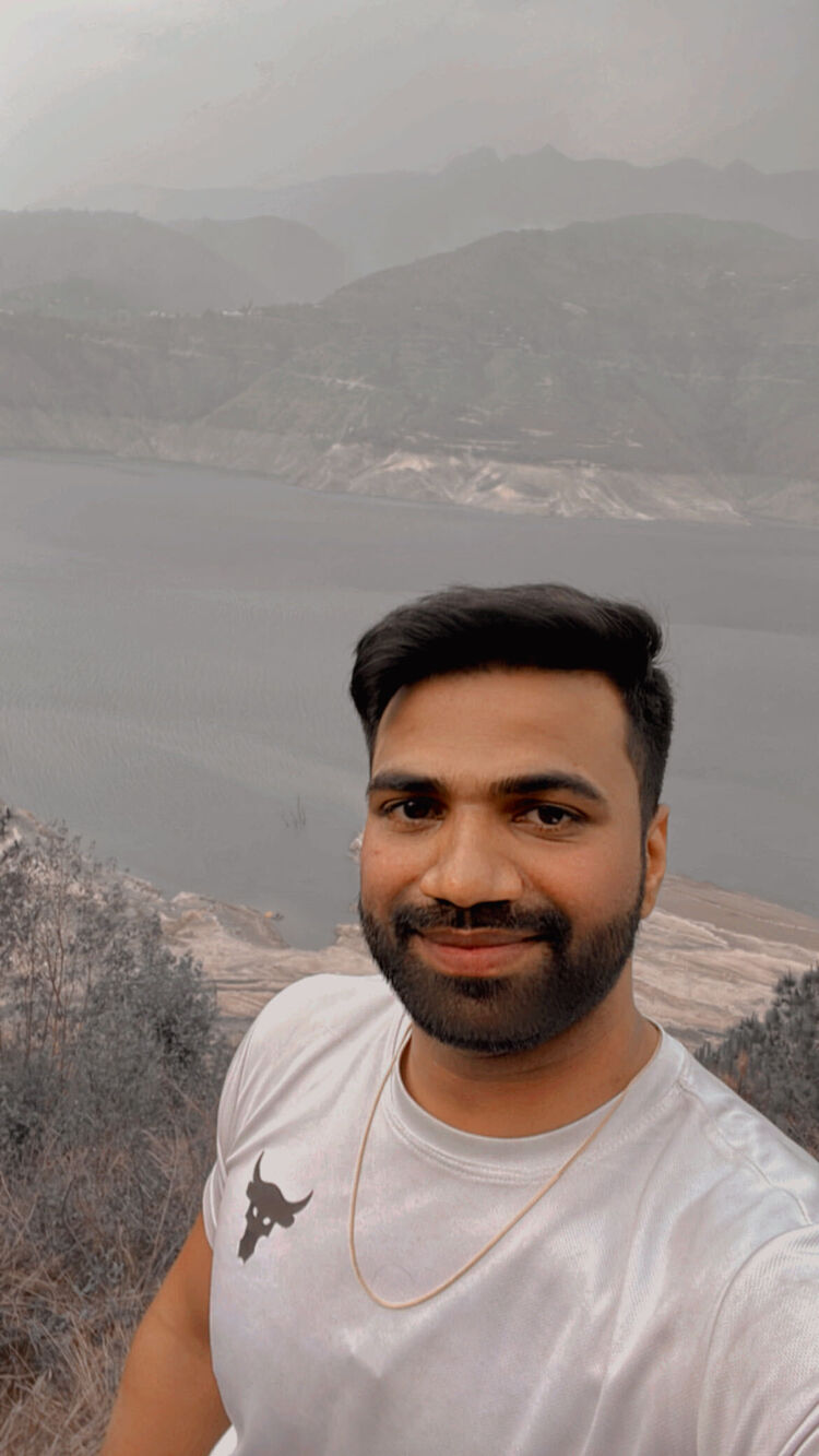  ,   Amar, 28 ,   ,   