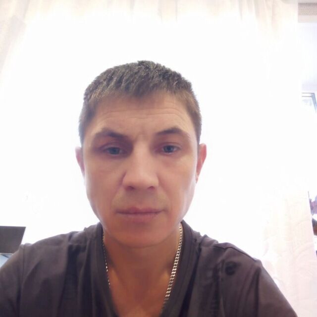  48933702  , 37 ,    
