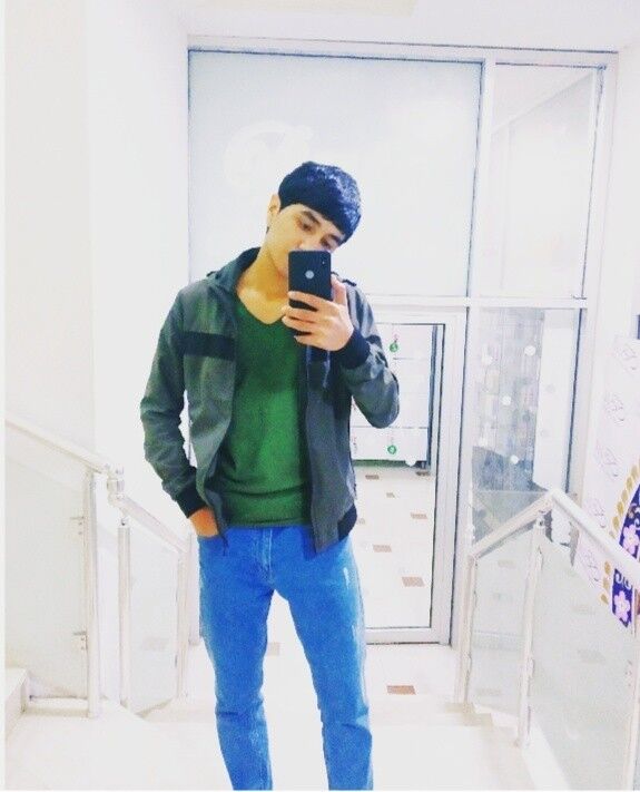  17015832  Sadiq, 24 ,    