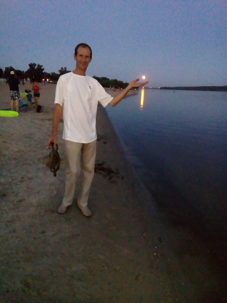  18458172  Vitaliy, 50 ,    