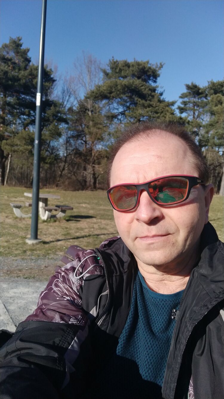  34361852  , 47 ,    