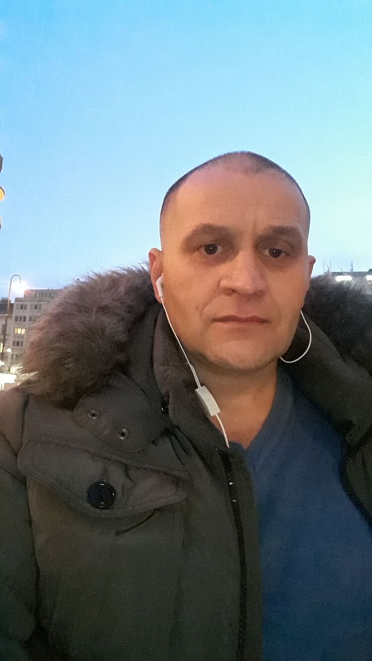 34892962  Igor, 47 ,    