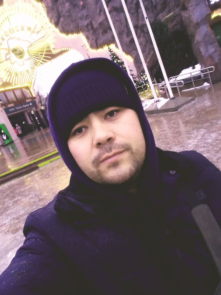  ,   Muhamed, 32 ,   ,   , c , 