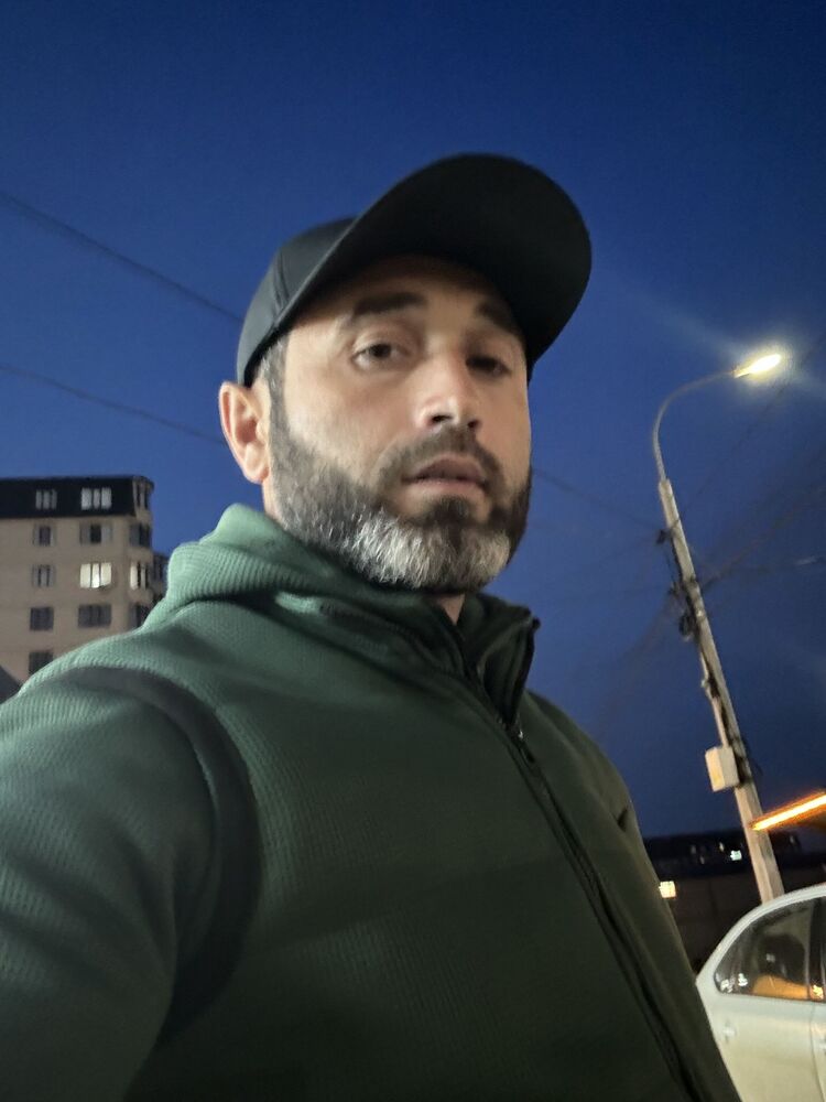 49431582  , 34 ,    