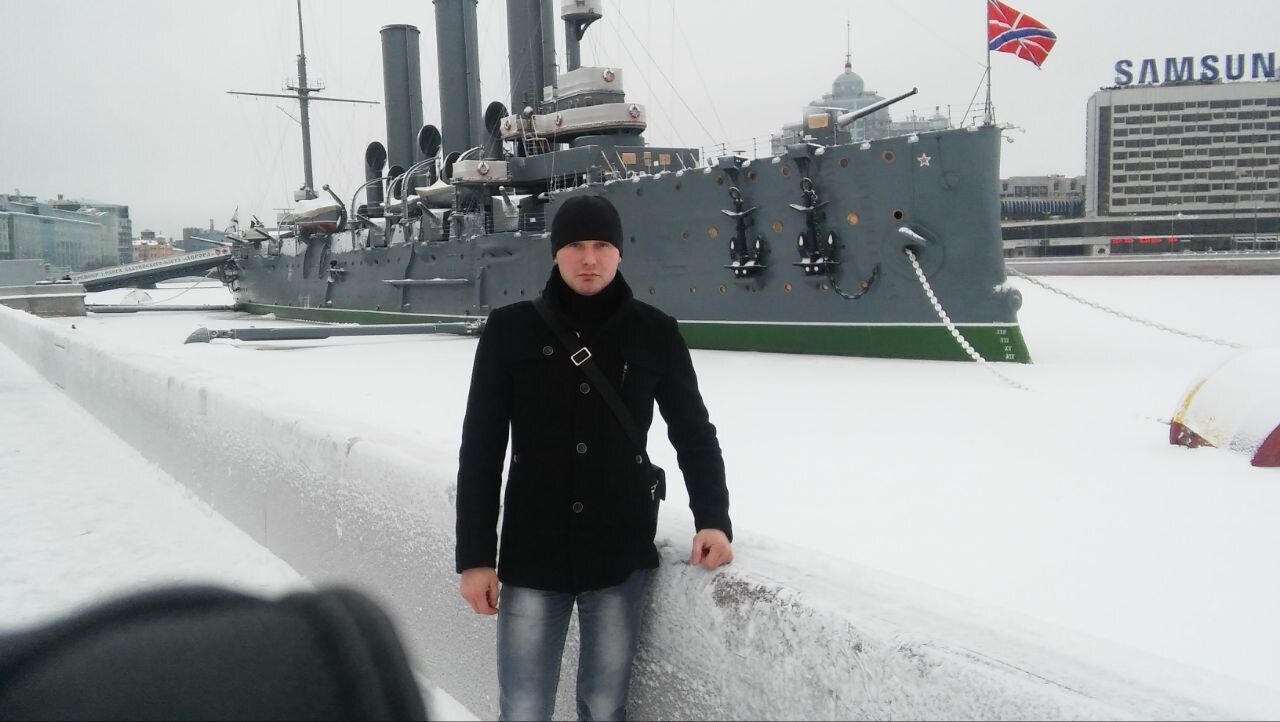  -,   Mikhan, 32 ,   ,   , c , 