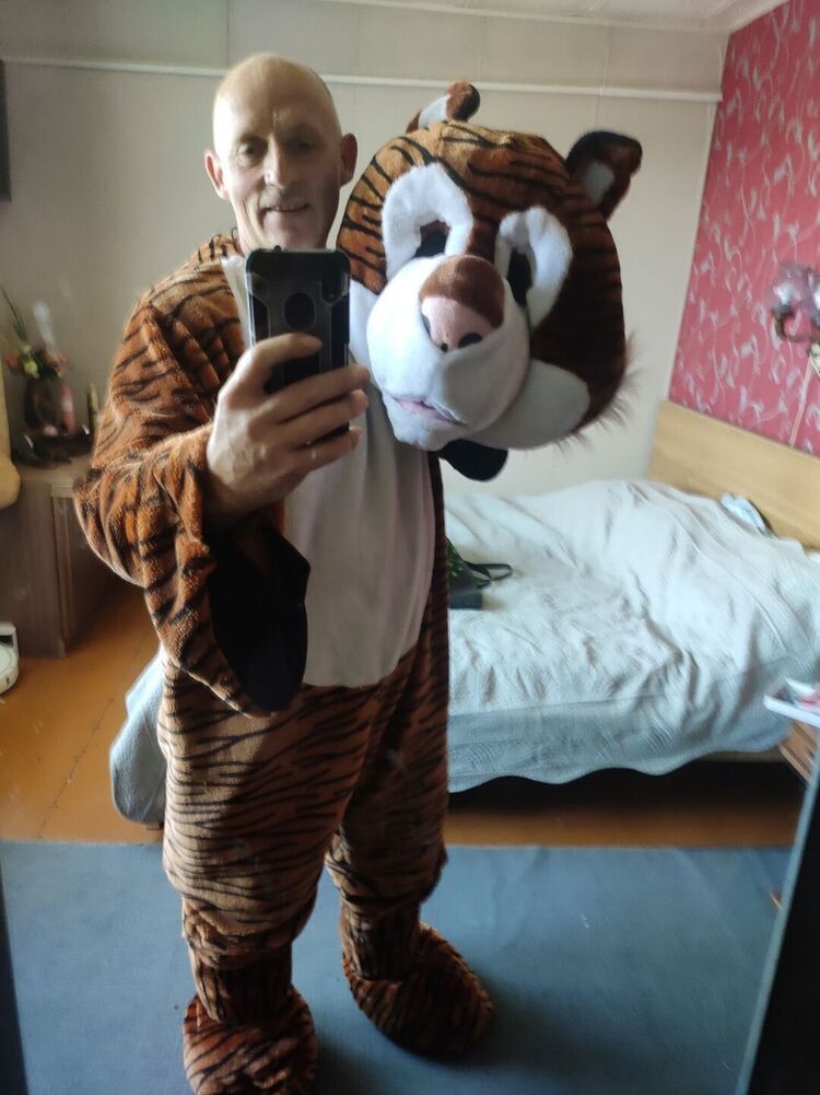  ,   Saulius, 54 ,   ,   