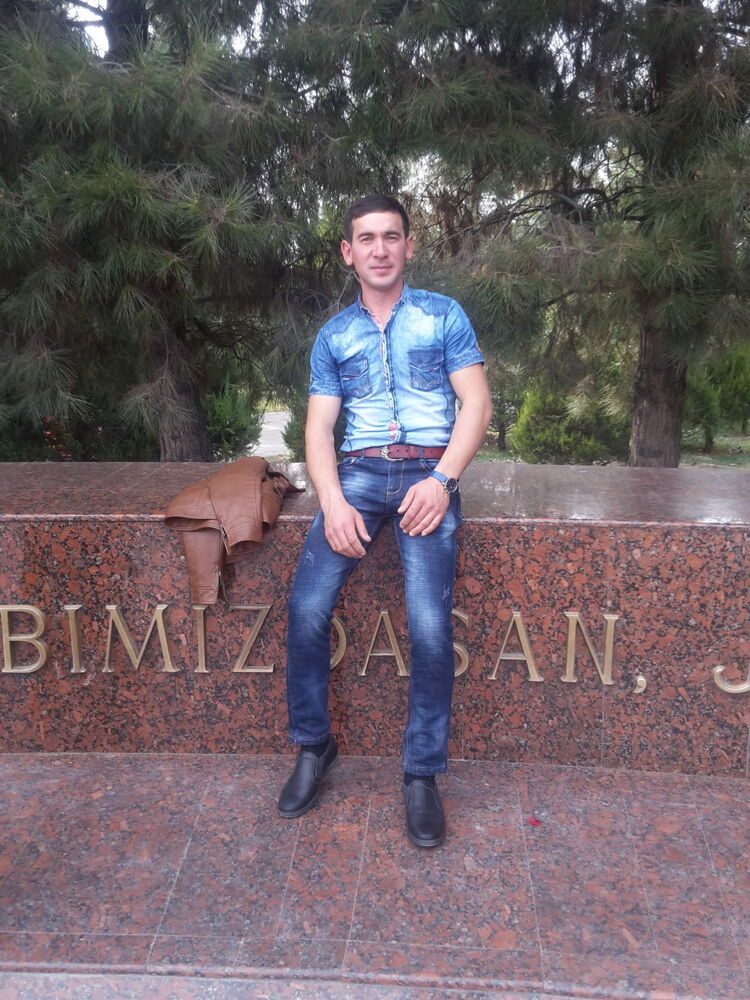  52563212  Zayniddin, 31 ,    