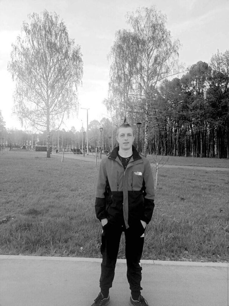  ,   Pavel, 27 ,     , c , 