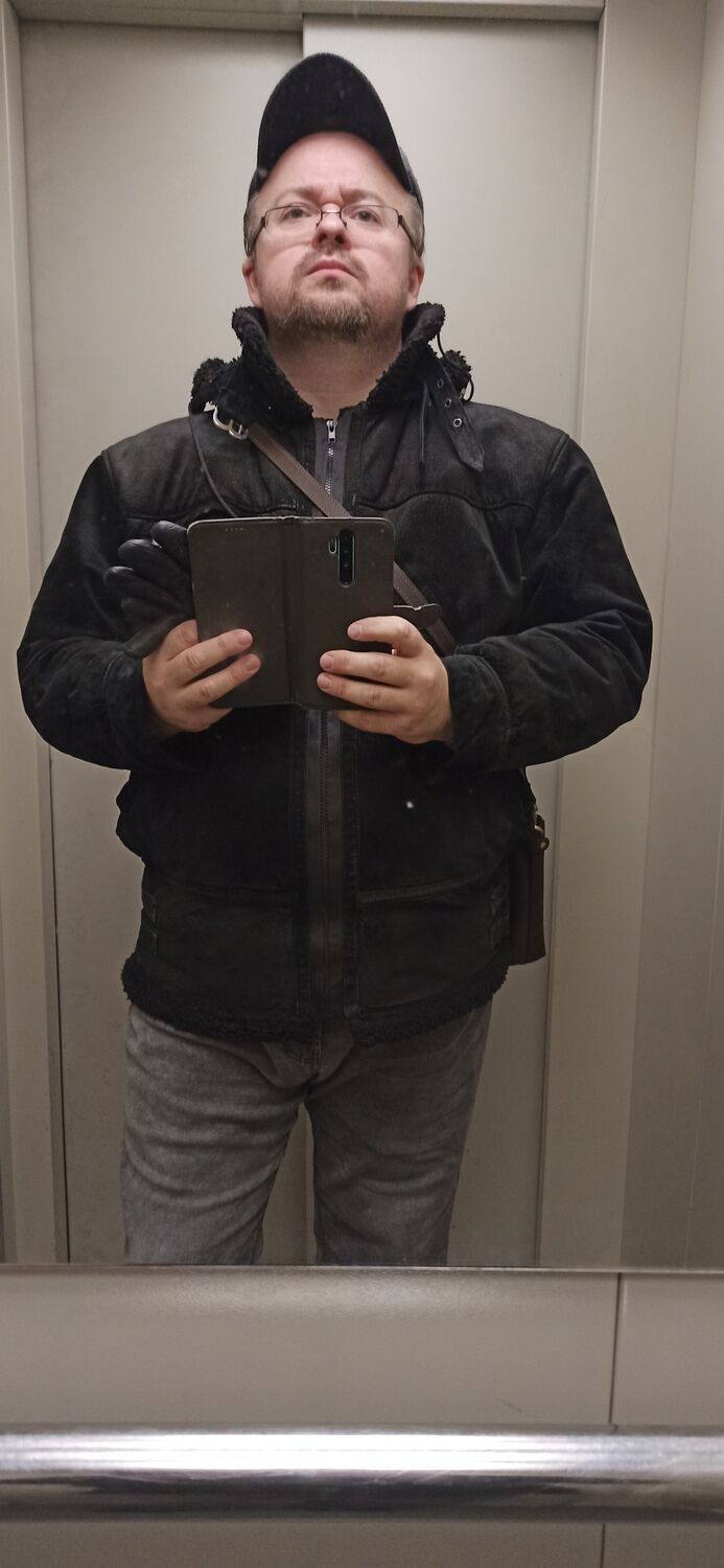  47130262  , 44 ,    