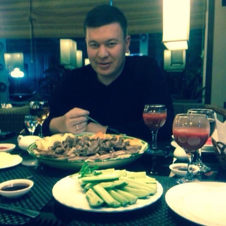  44647952  Alisher, 38 ,    