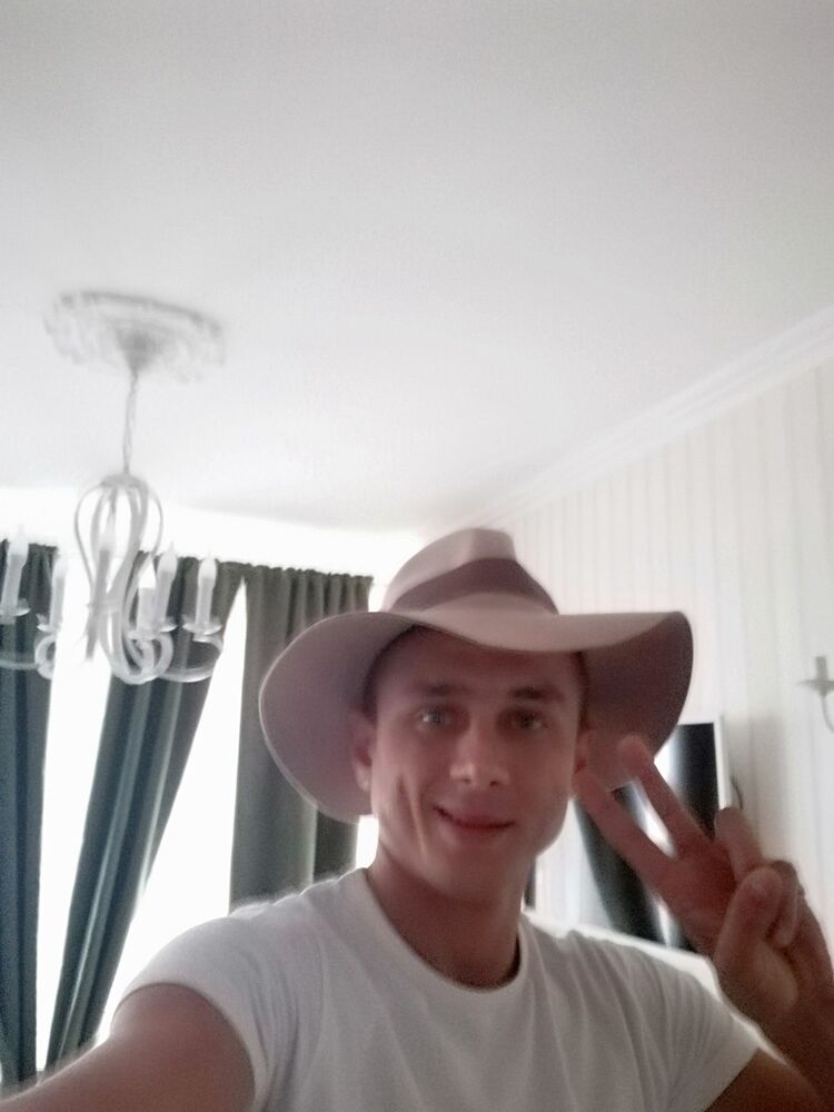  ,   Sergiu, 37 ,   ,   , c 