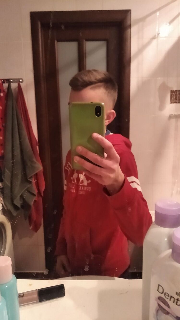  24298102  , 22 ,    