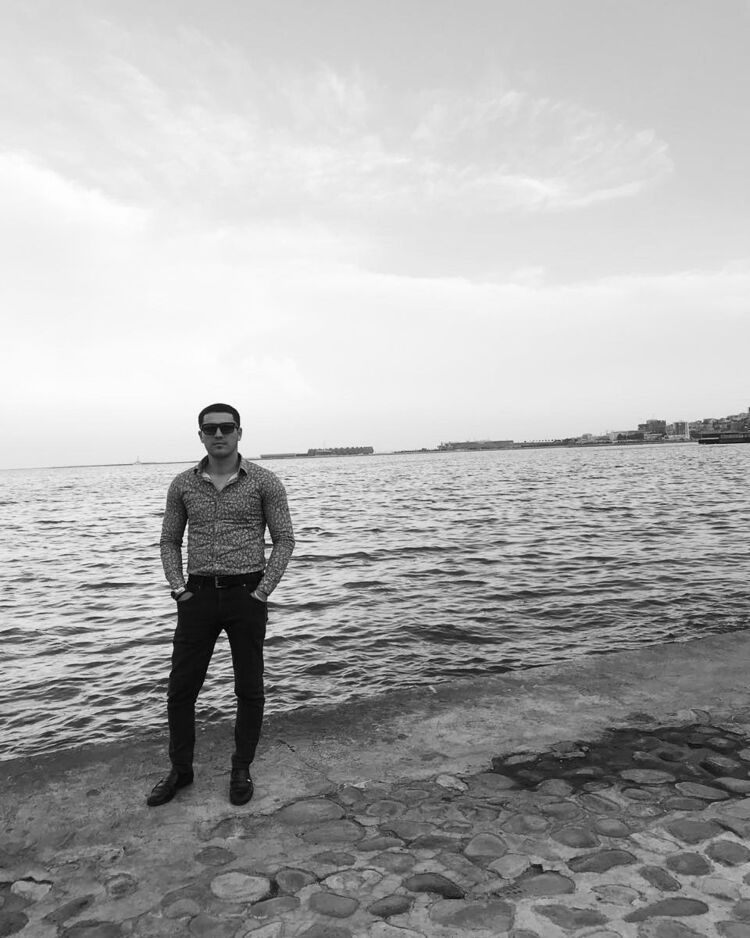  ,   Armen, 36 ,   ,   , c 