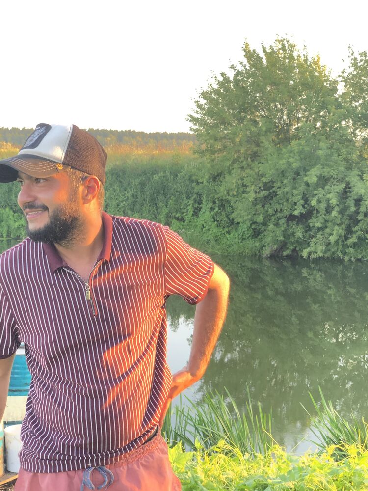  ,   Hugo, 33 ,   ,   