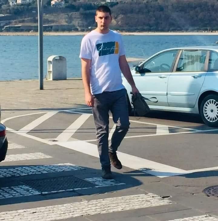  ,   Nikola, 31 ,   ,   , c 