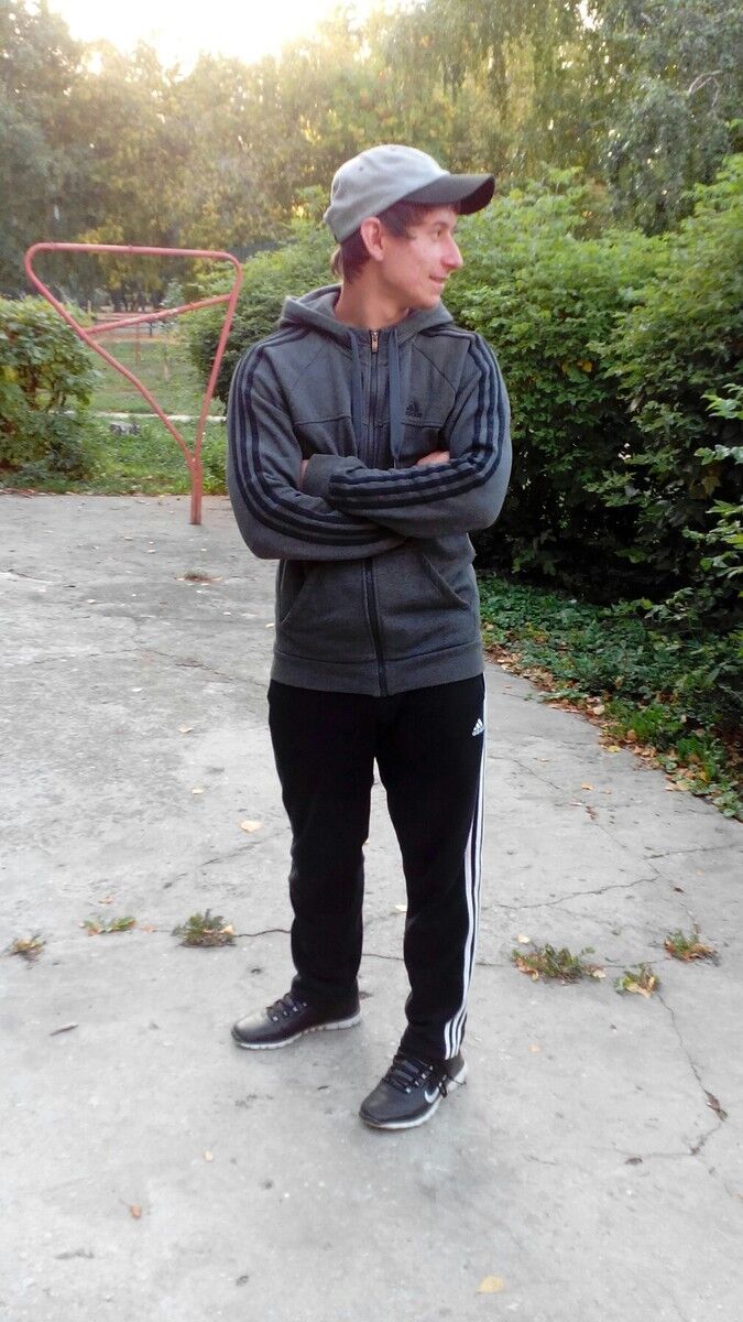  15955262  Oleg, 32 ,    