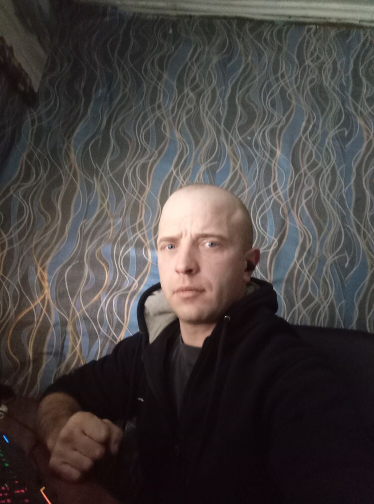  25128972  , 37 ,    