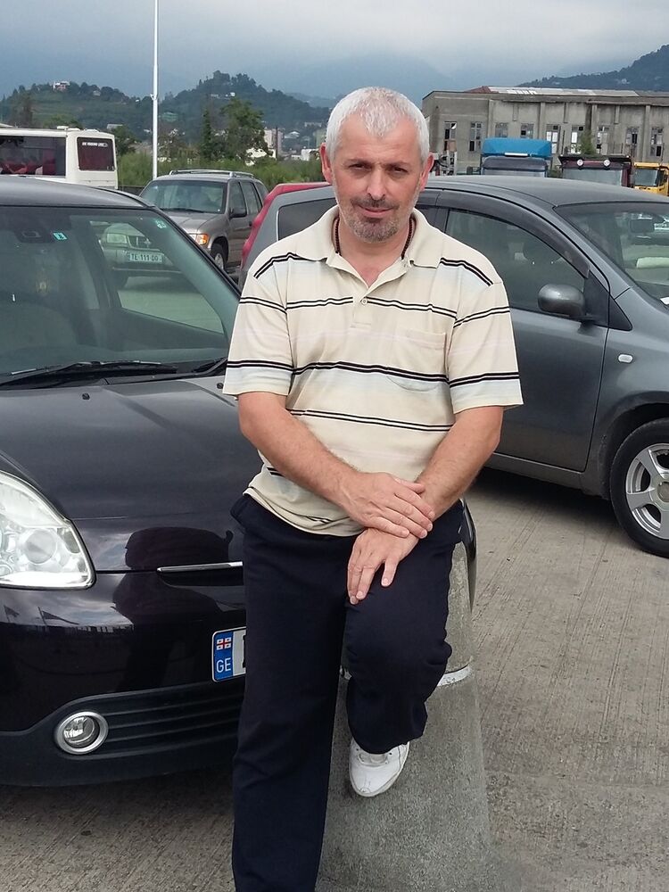  ,   Zviadi, 48 ,   ,   , c 