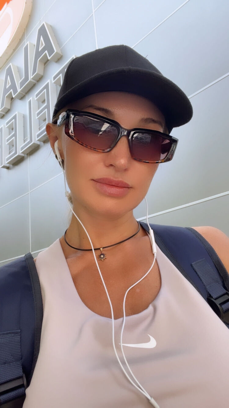  43759782  Ann, 38 ,    Alanya