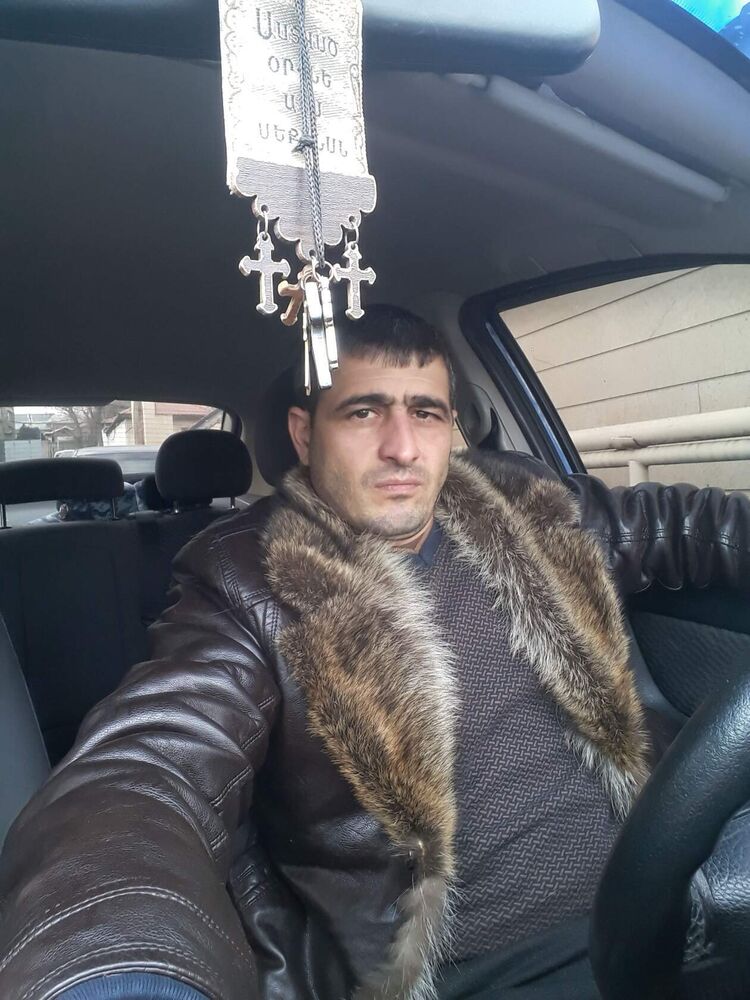  ,   Vardan, 43 ,   ,   , c , 