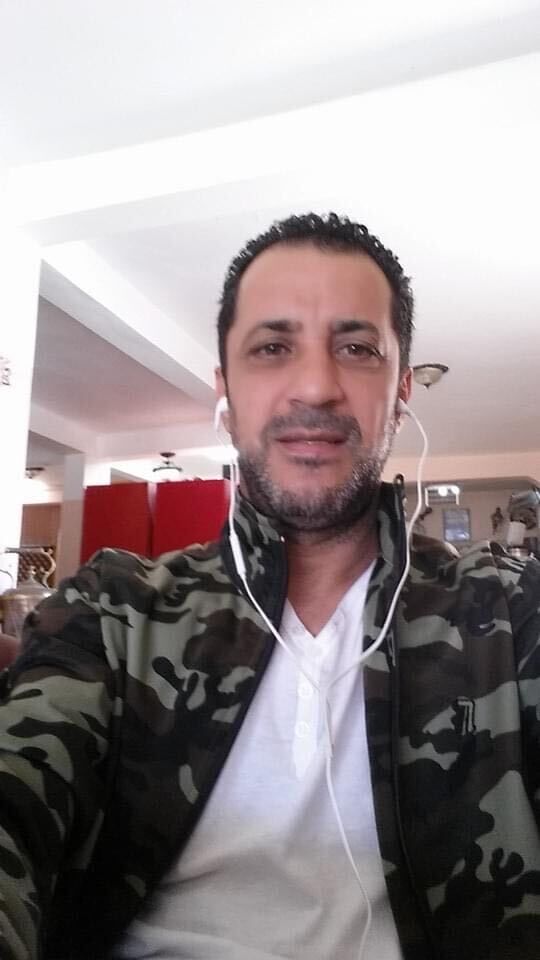  32044212  Morad, 56 ,    