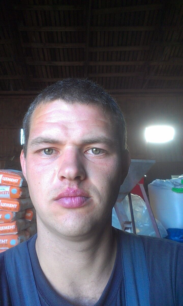  7986422  Taras, 40 ,    