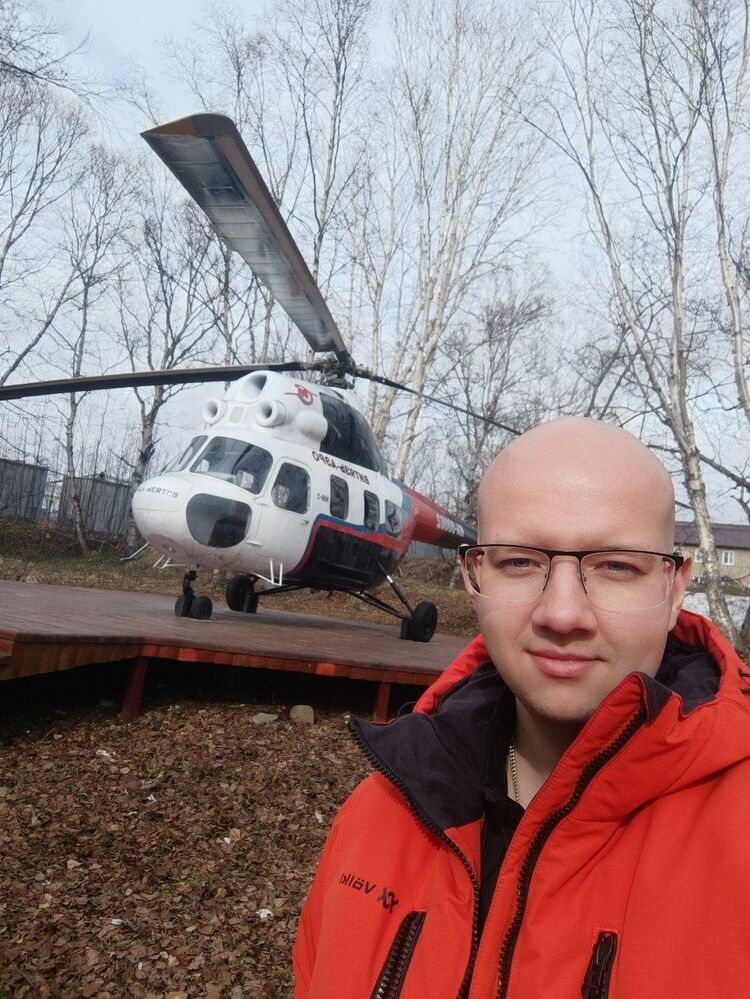  51818032  , 29 ,    