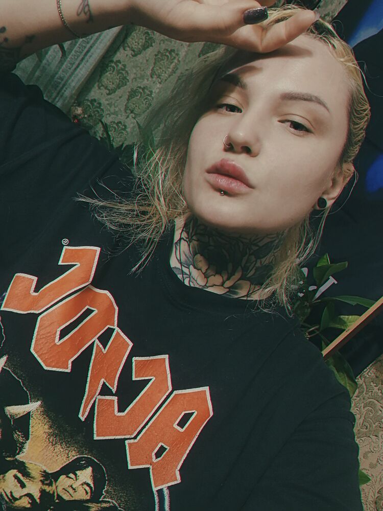  ,   Lada, 25 ,   ,   