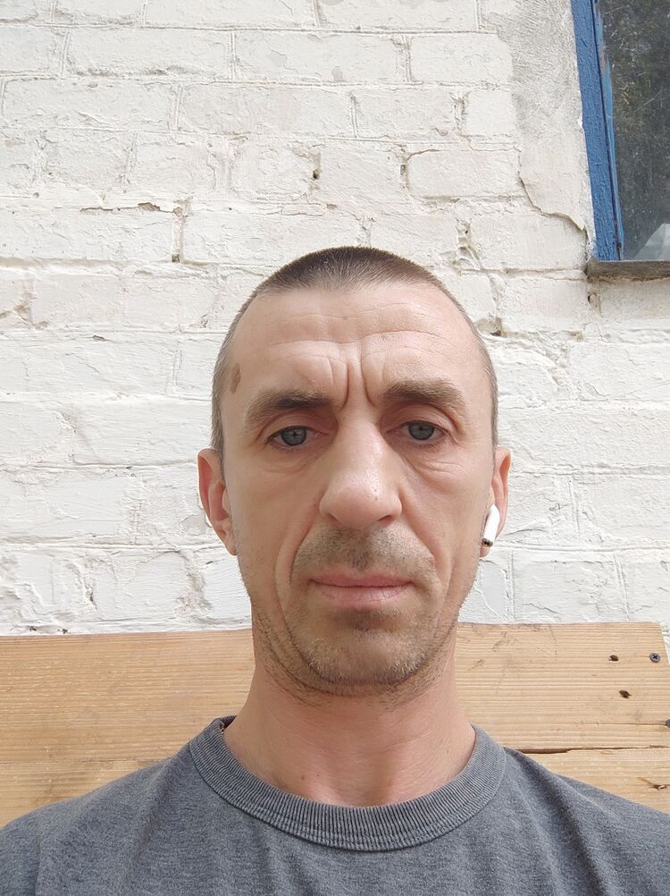  51689372  , 39 ,    -