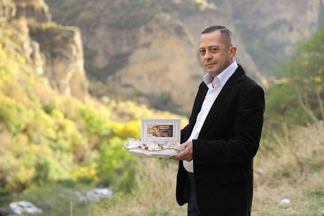 ���� 18374612 ������� ANDO, 51 ���, ���� ���������� � �������