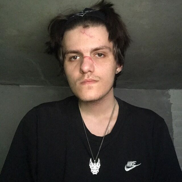 ���� 40221712 ����� ������, 24 ����, ���� ���������� � �������������