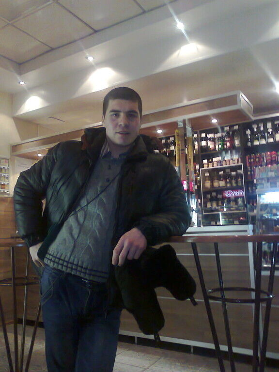  33635342  Temur, 35 ,    