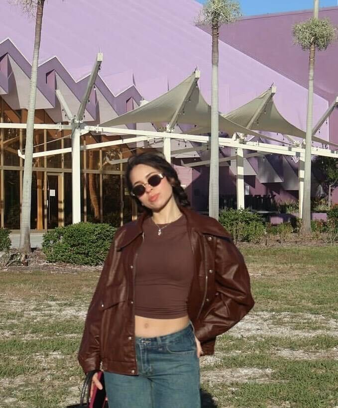  ,   Nayeli, 22 ,   ,   