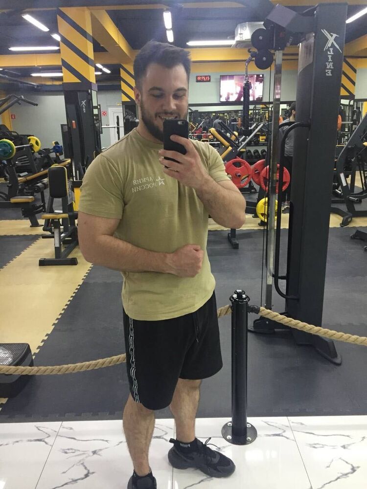  31163262  Igor, 33 ,    