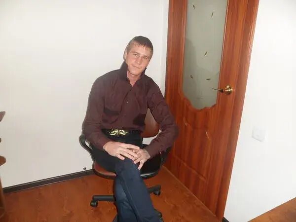  ,   Emen, 38 ,   ,   , c 