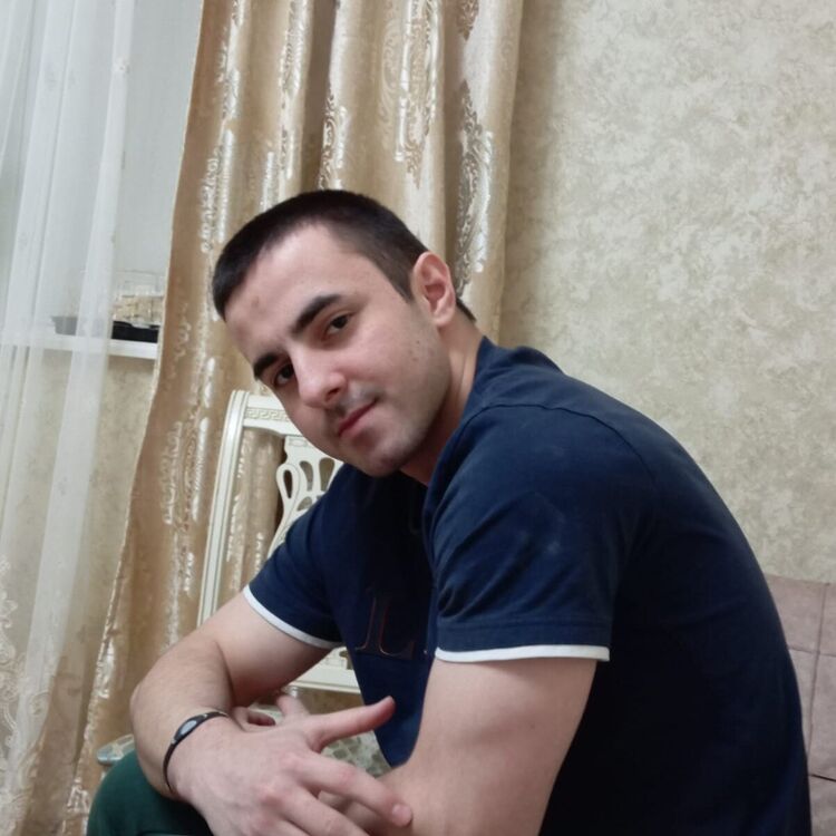  40926122  , 27 ,    -