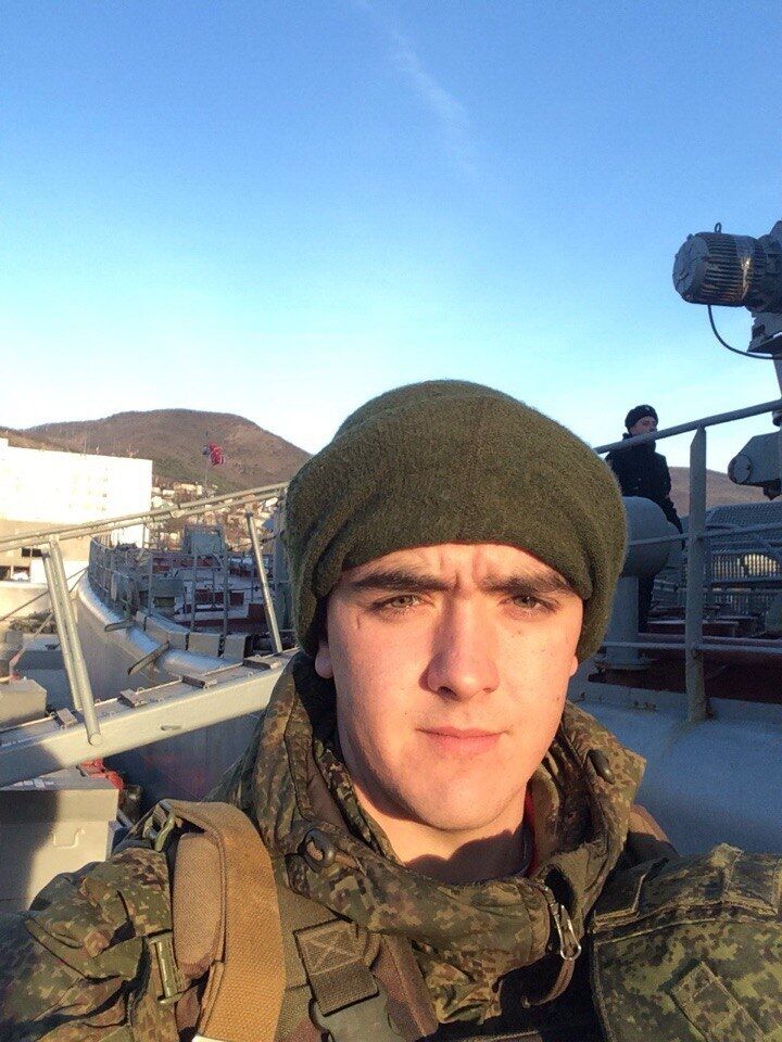  26082222  Artem, 29 ,    