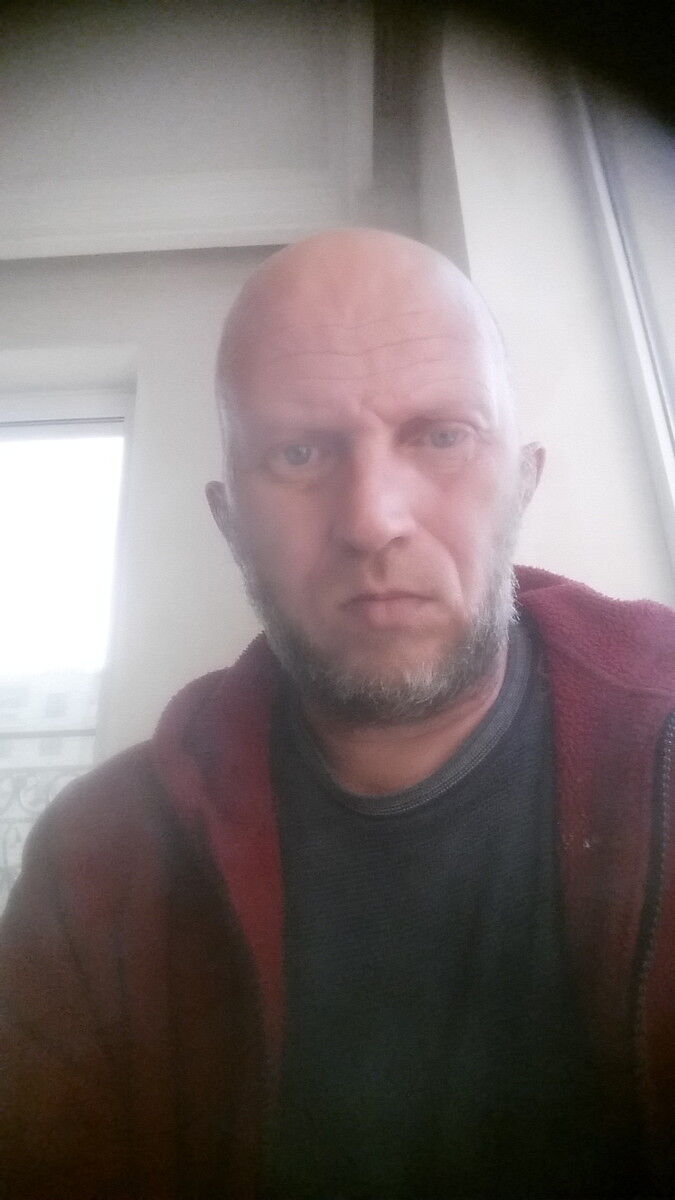  ,   Bob, 51 ,   ,   , c 