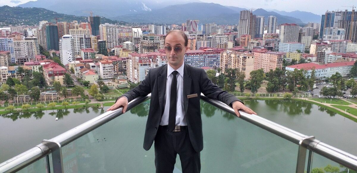  19007282  Caruso, 38 ,    