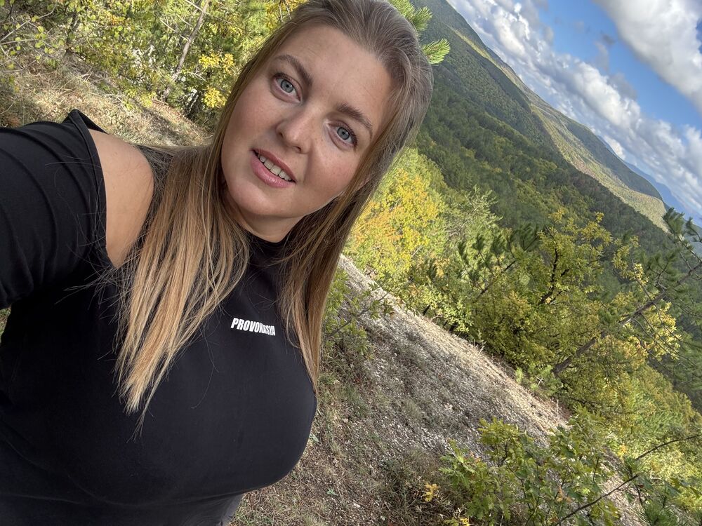  54606392  Maria, 39 ,    