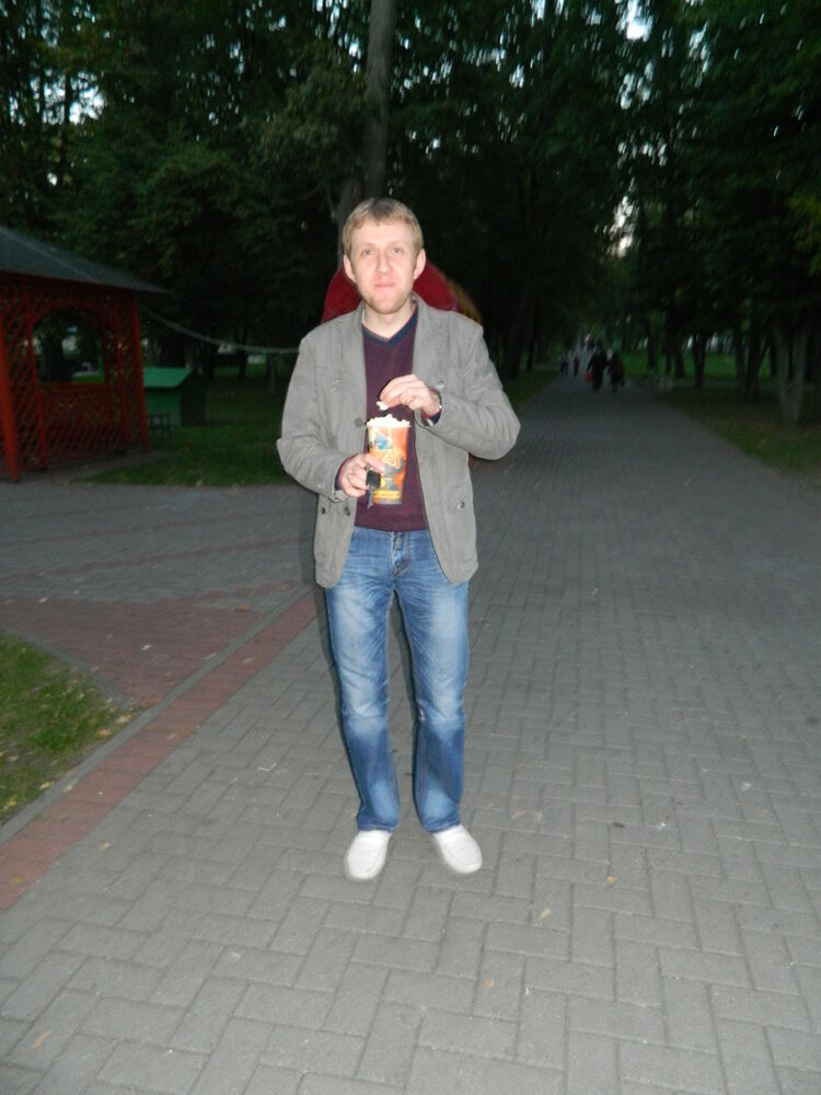  7389642  Nik, 38 ,    
