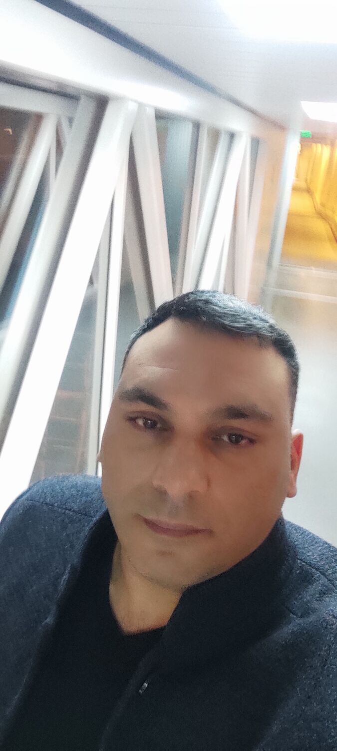  ,   Anvar, 40 ,   ,   , c 