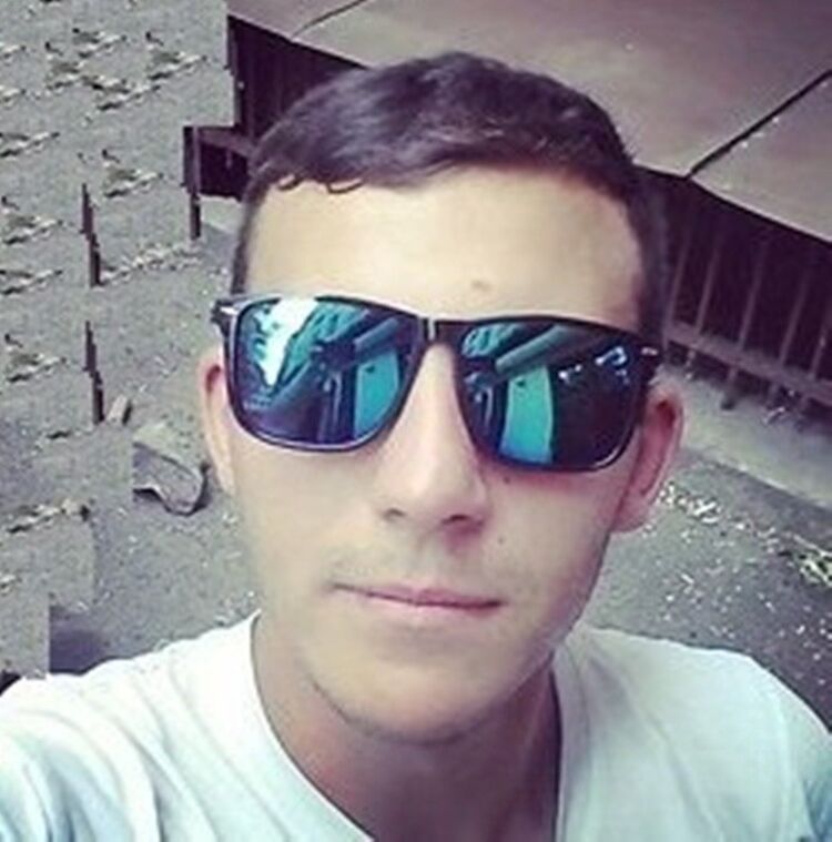  ,   Alex , 29 ,   ,   , c 