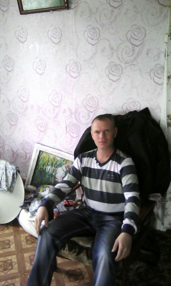  8998372  , 44 ,    