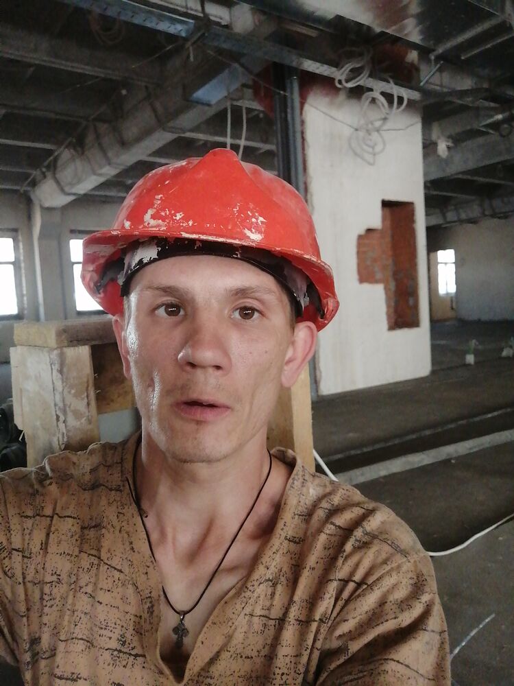  43563842  , 31 ,    -