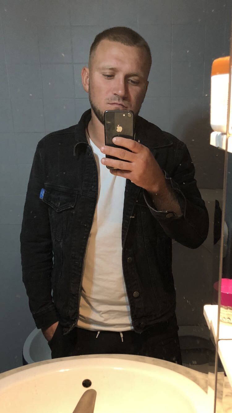  31708652  , 28 ,    