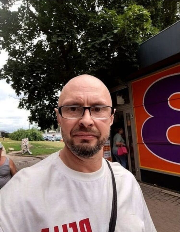  46253712  , 53 ,    