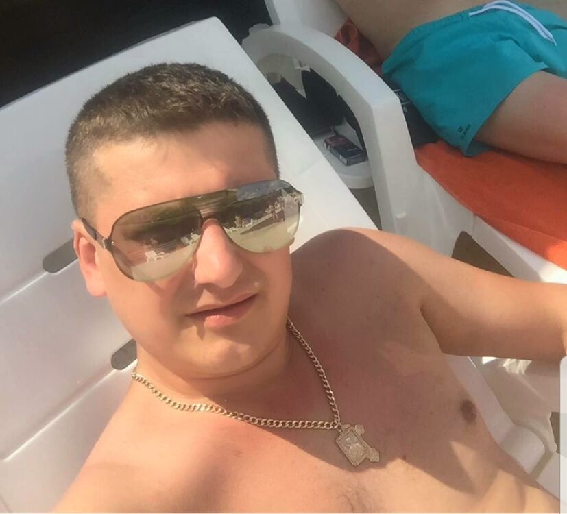  45221552  , 37 ,    