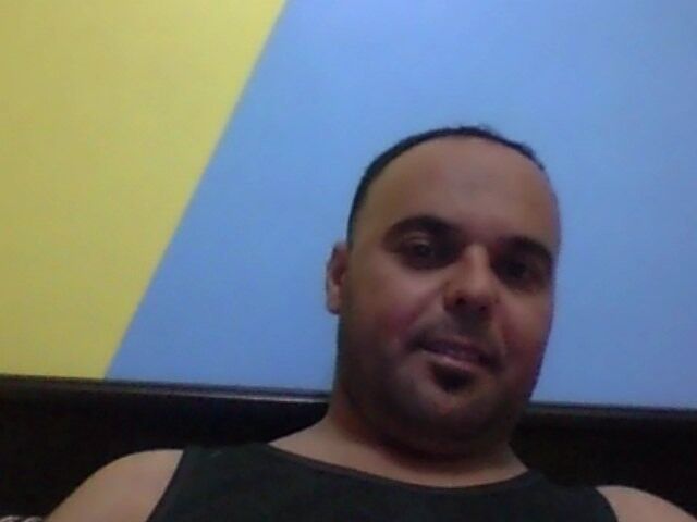  ,   Reda, 46 ,   ,   , c 