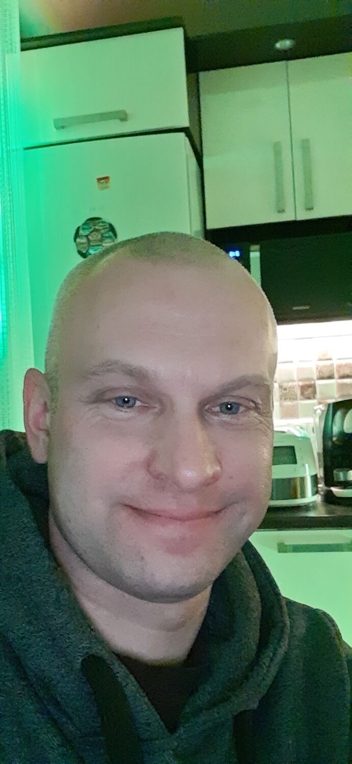  28006682  , 42 ,    